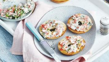 mini salmon bagels